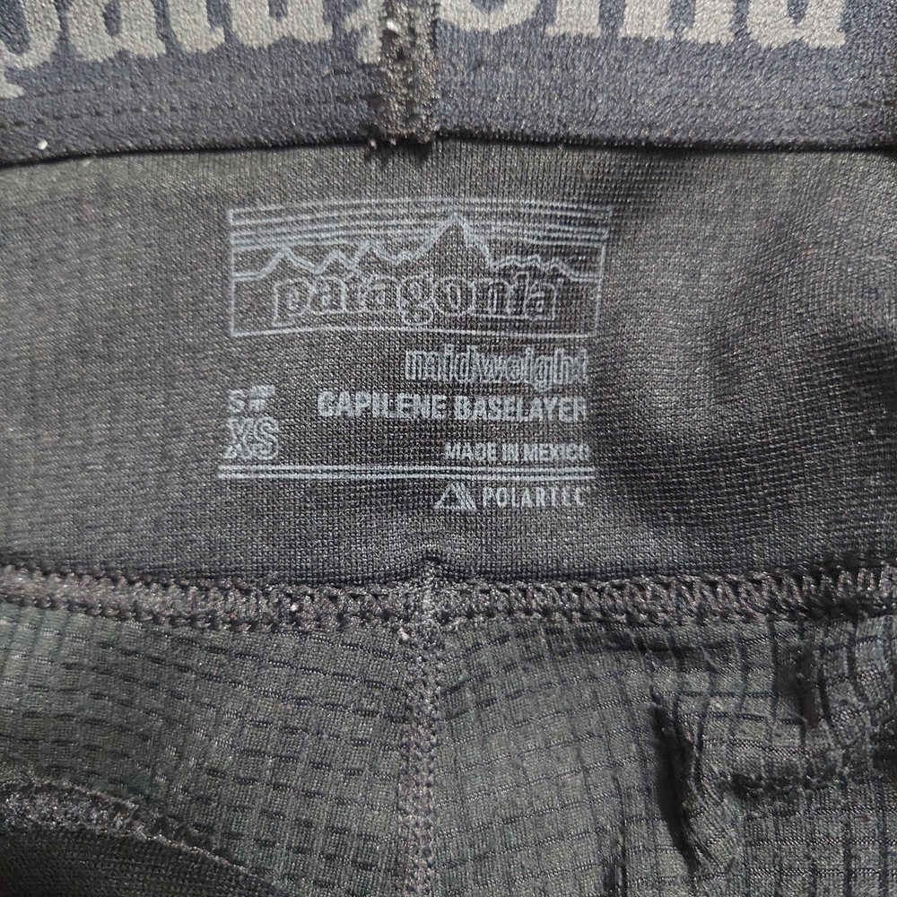 Patagonia Jet Black Performance Leggings XS EUC Athletic Yoga Running Pants - Picture 5 of 7